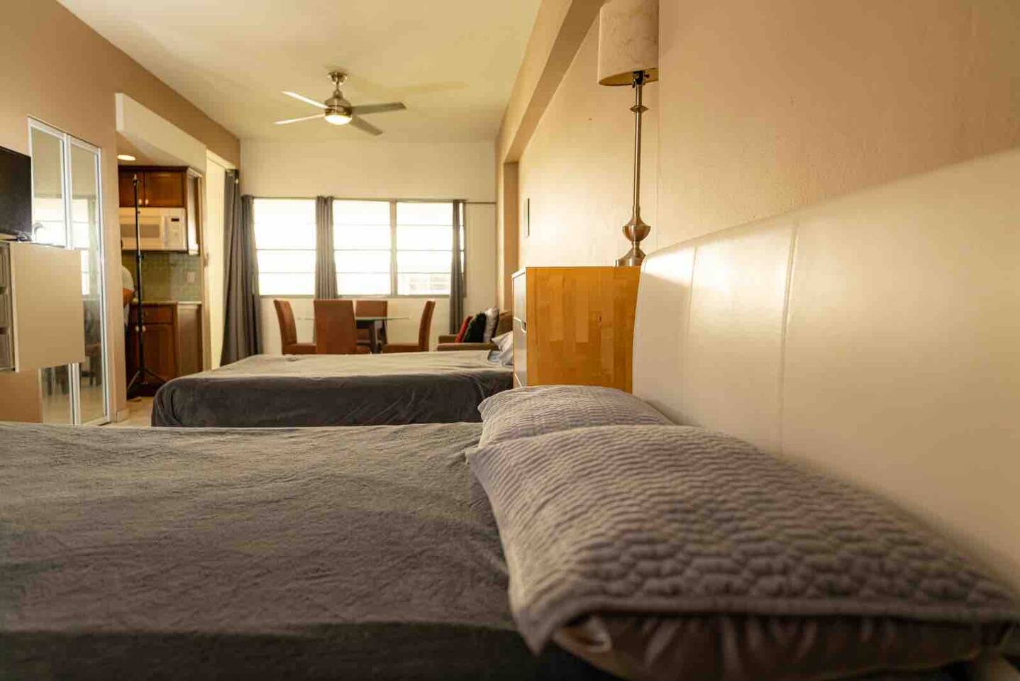 Steps To Beach Studio in Condado w/Pool&Ac