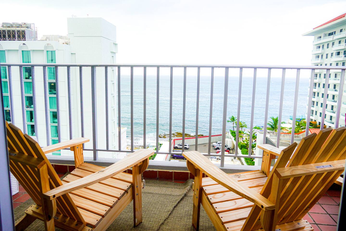 1BR Downtown Delight with Stunning Ocean Vistas
