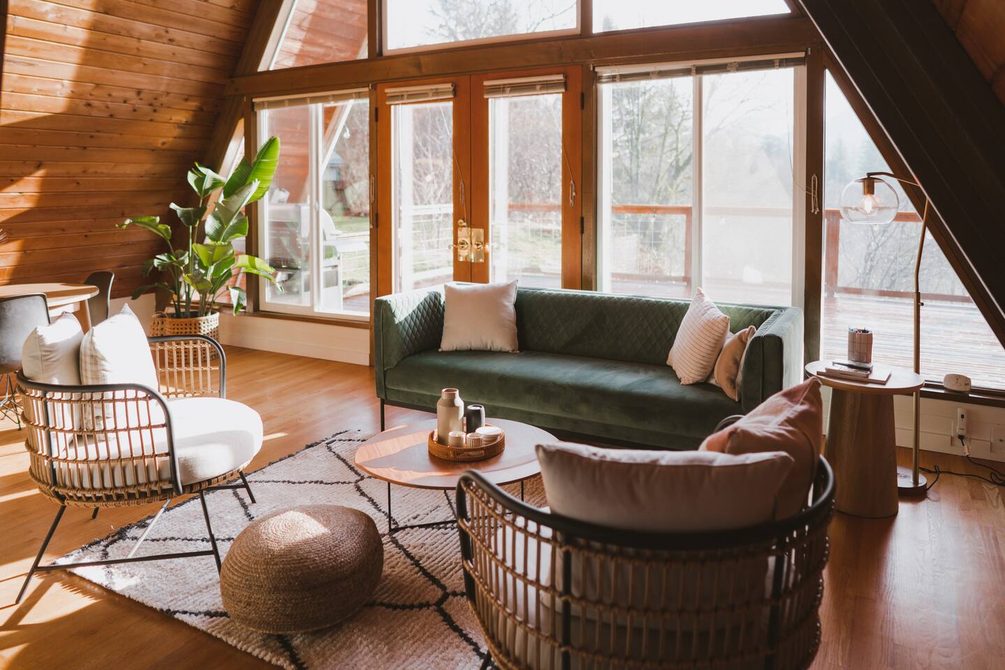 PNW A-Frame - Hot tub with view and A/C