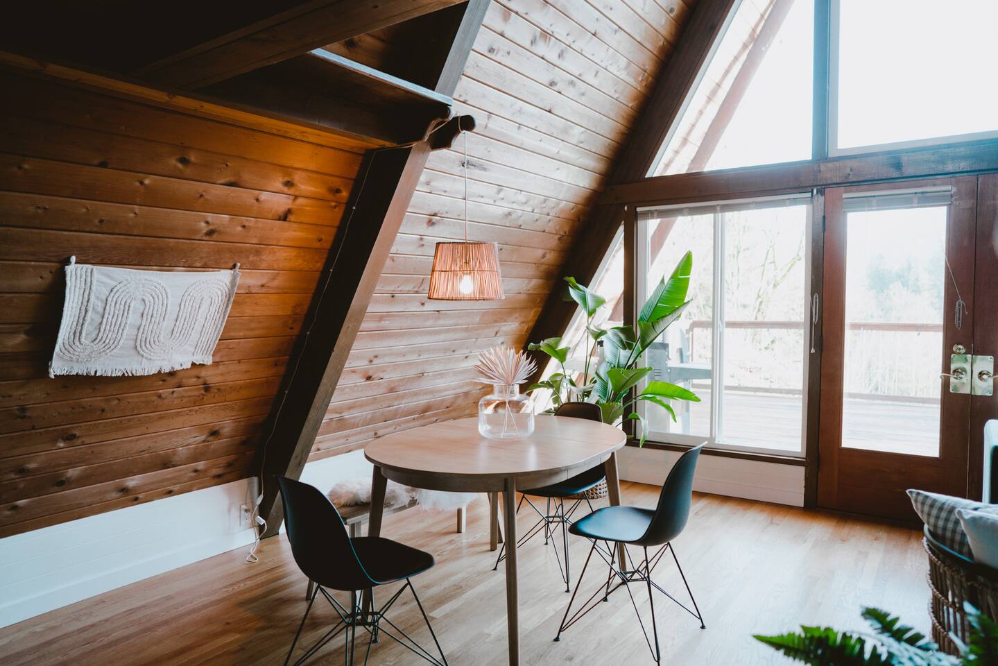 PNW A-Frame - Hot tub with view and A/C