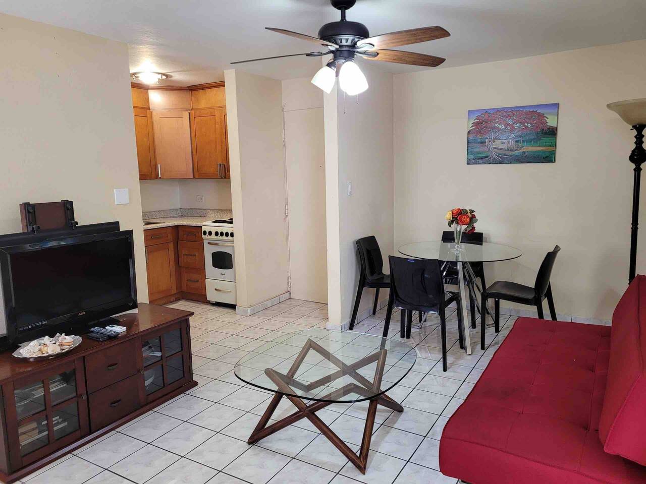 1BR Oasis: Ashford Ave, Pool, 3-Min Walk to Beach!
