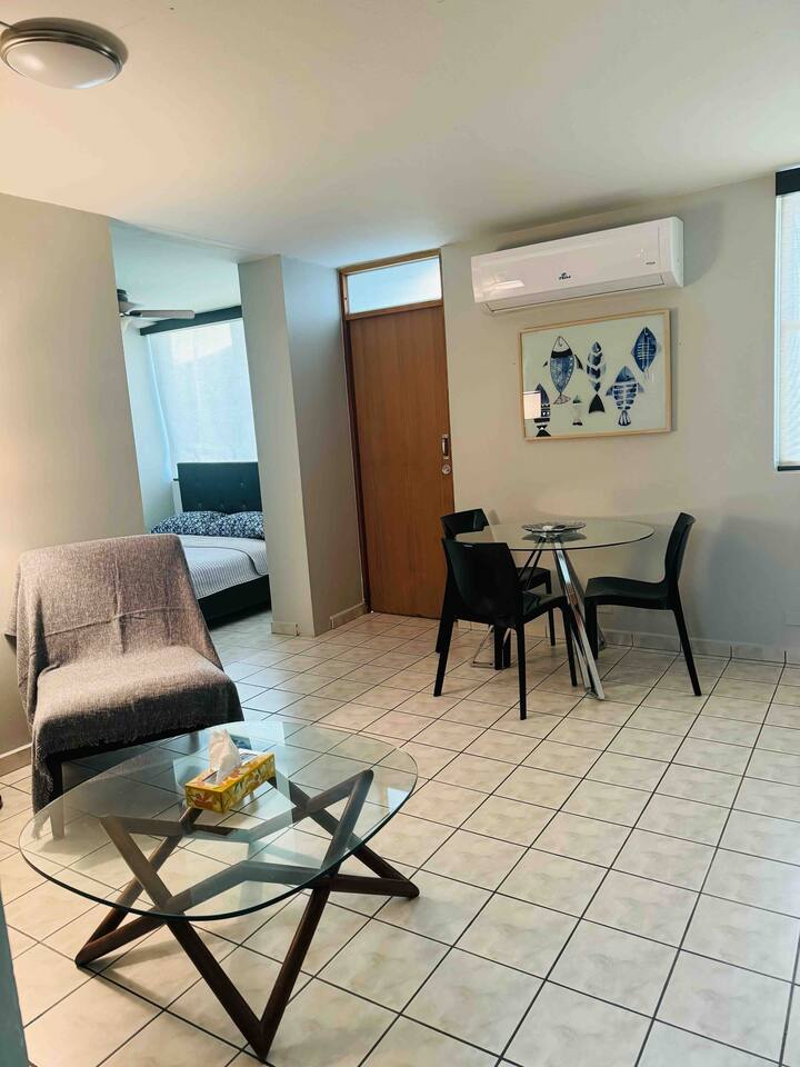 1BR Oasis: Ashford Ave, Pool, 3-Min Walk to Beach!