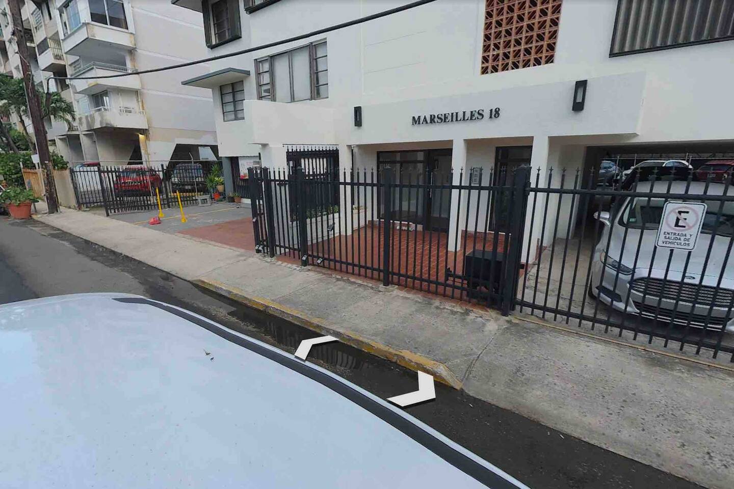 3BR Condo in Condado w/Parking, Steps to the Beach