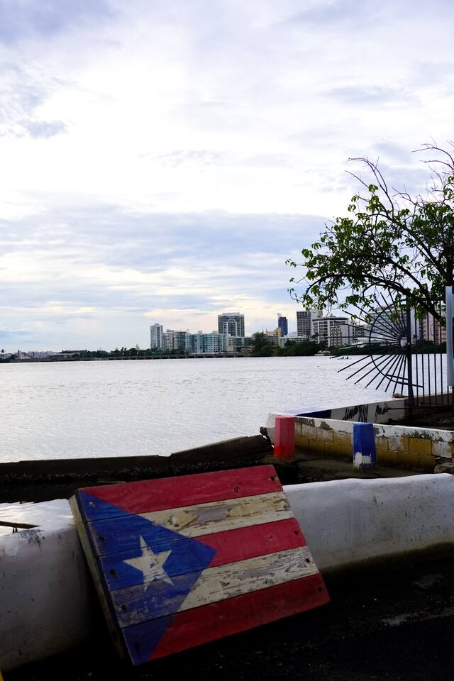 3BR Condo in Condado w/Parking, Steps to the Beach