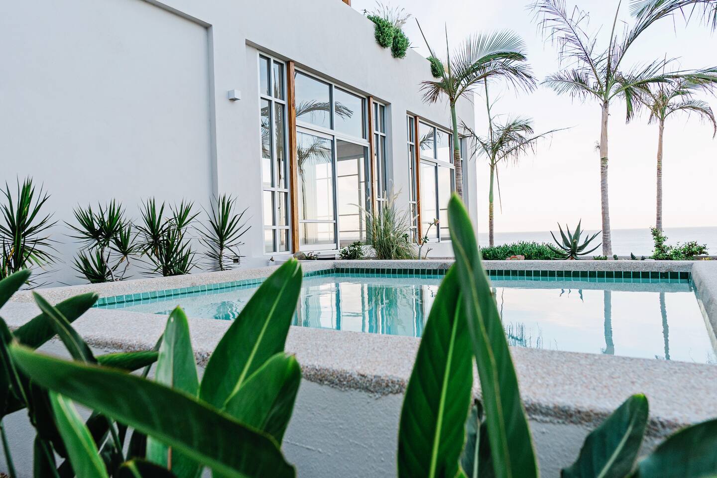 Topia Retreat - Piscina Suite Norte