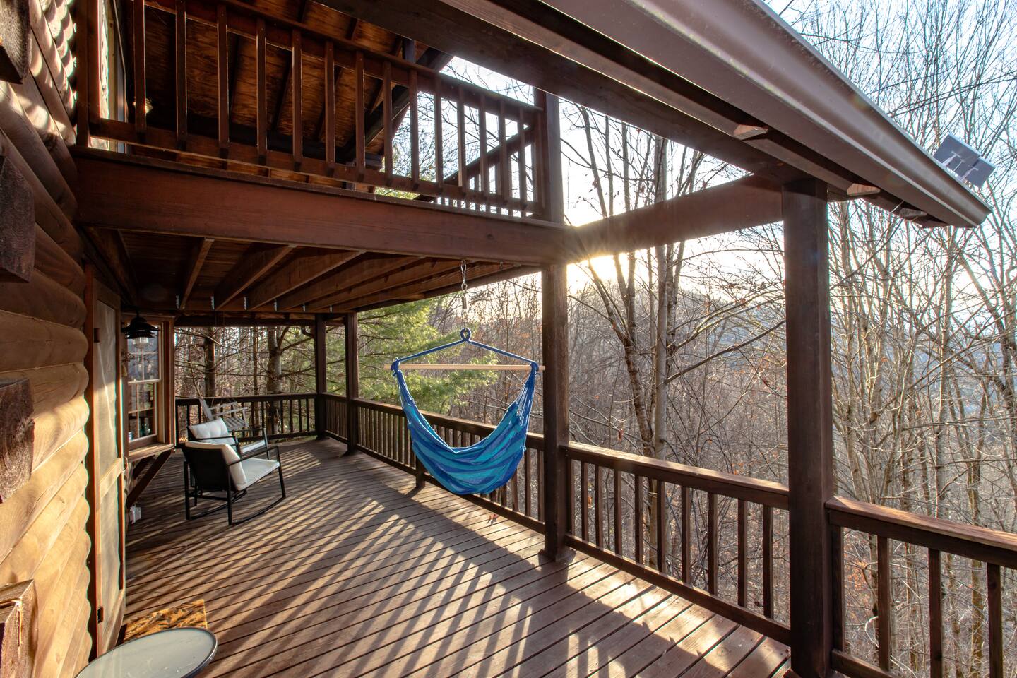 Treetops Cabin easy to Asheville with fast wifi and great view — Mars Hill — vacation rental
