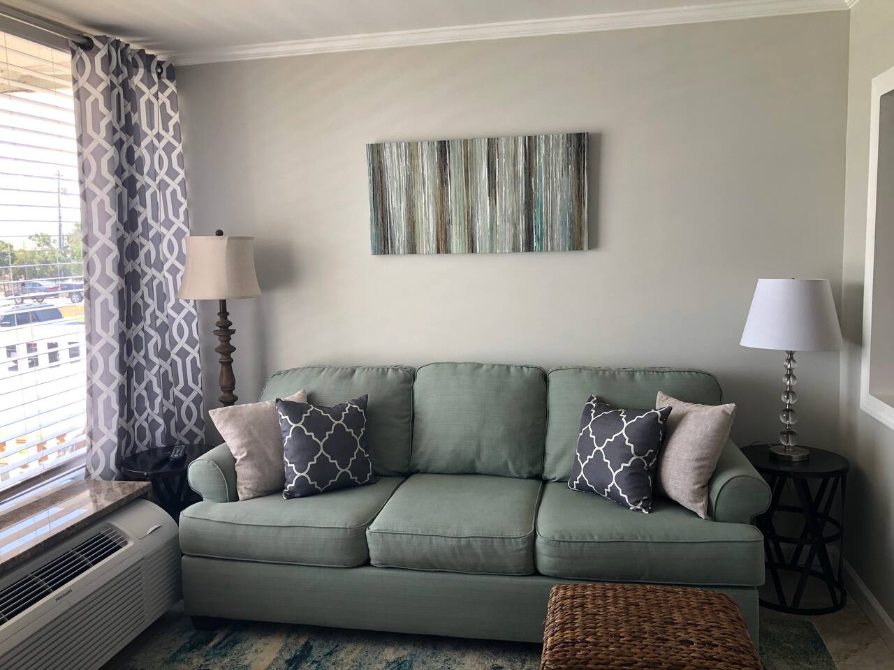 BS269A Pool View w/ Direct Beach and Sound Access