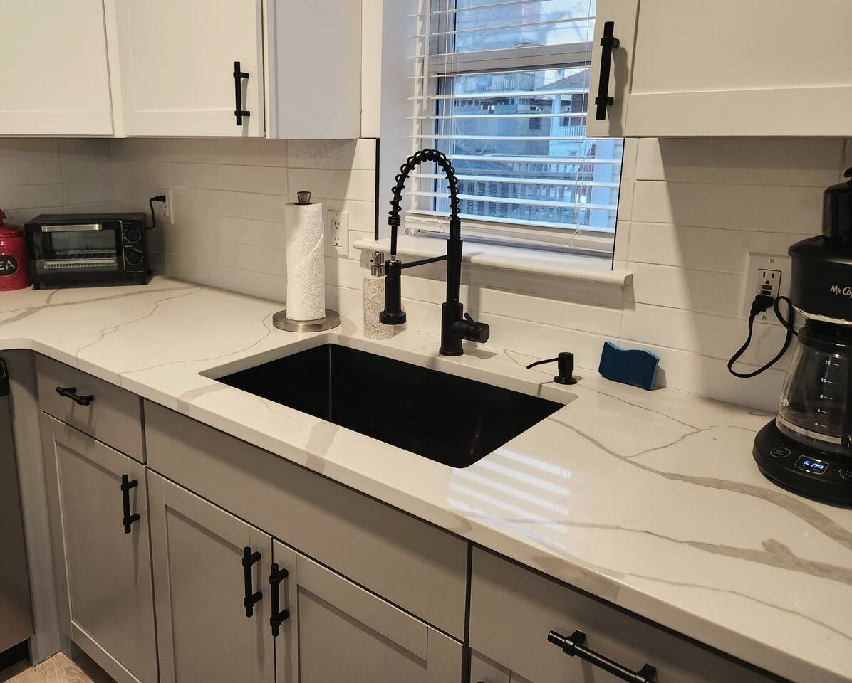 The Bay House-Guest Favorite New Kitchen w/AC Vibe