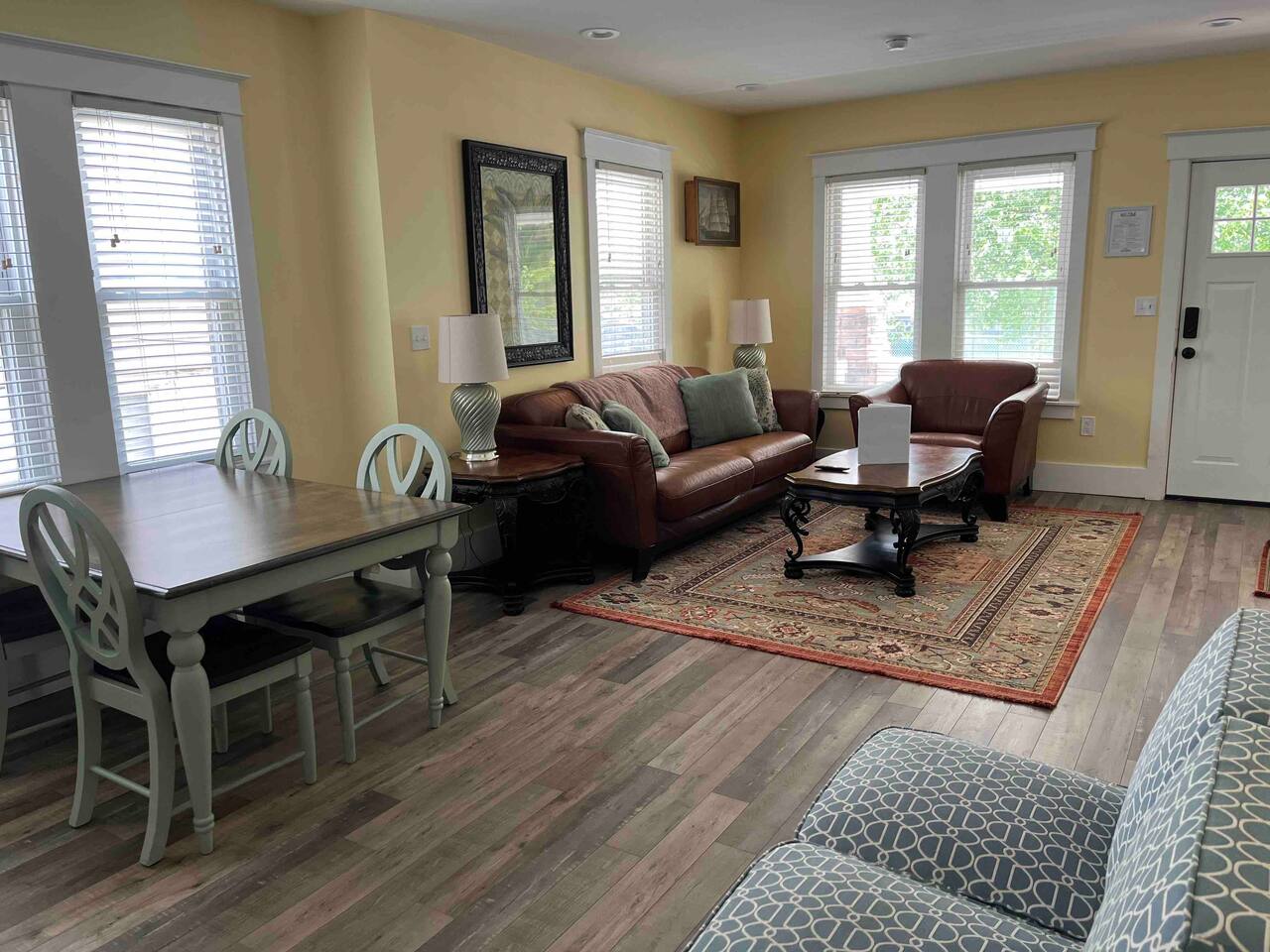 Bayside Bungalow-Updated Home Near the Bay & Beach