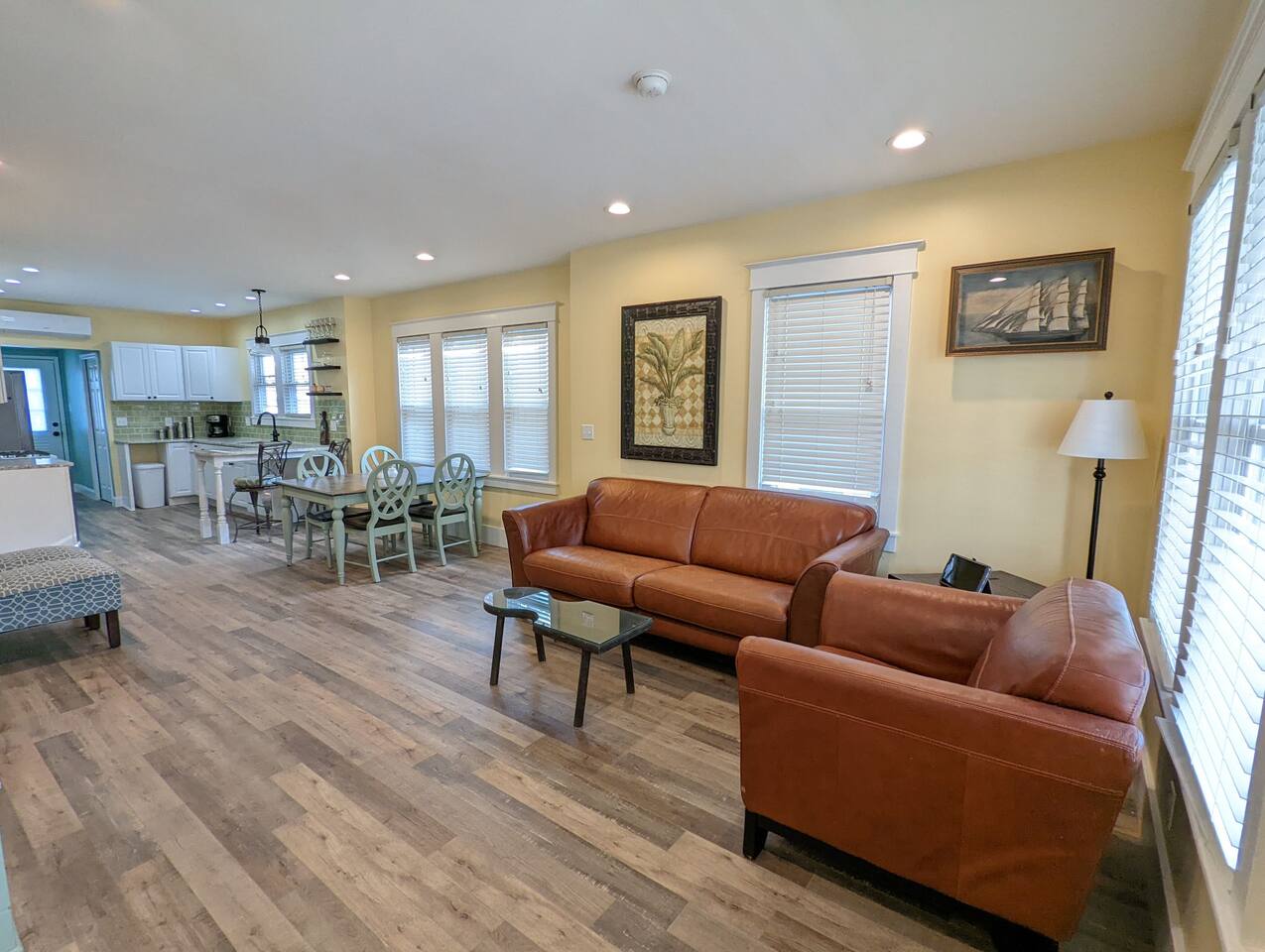Bayside Bungalow-Updated Home Near the Bay & Beach