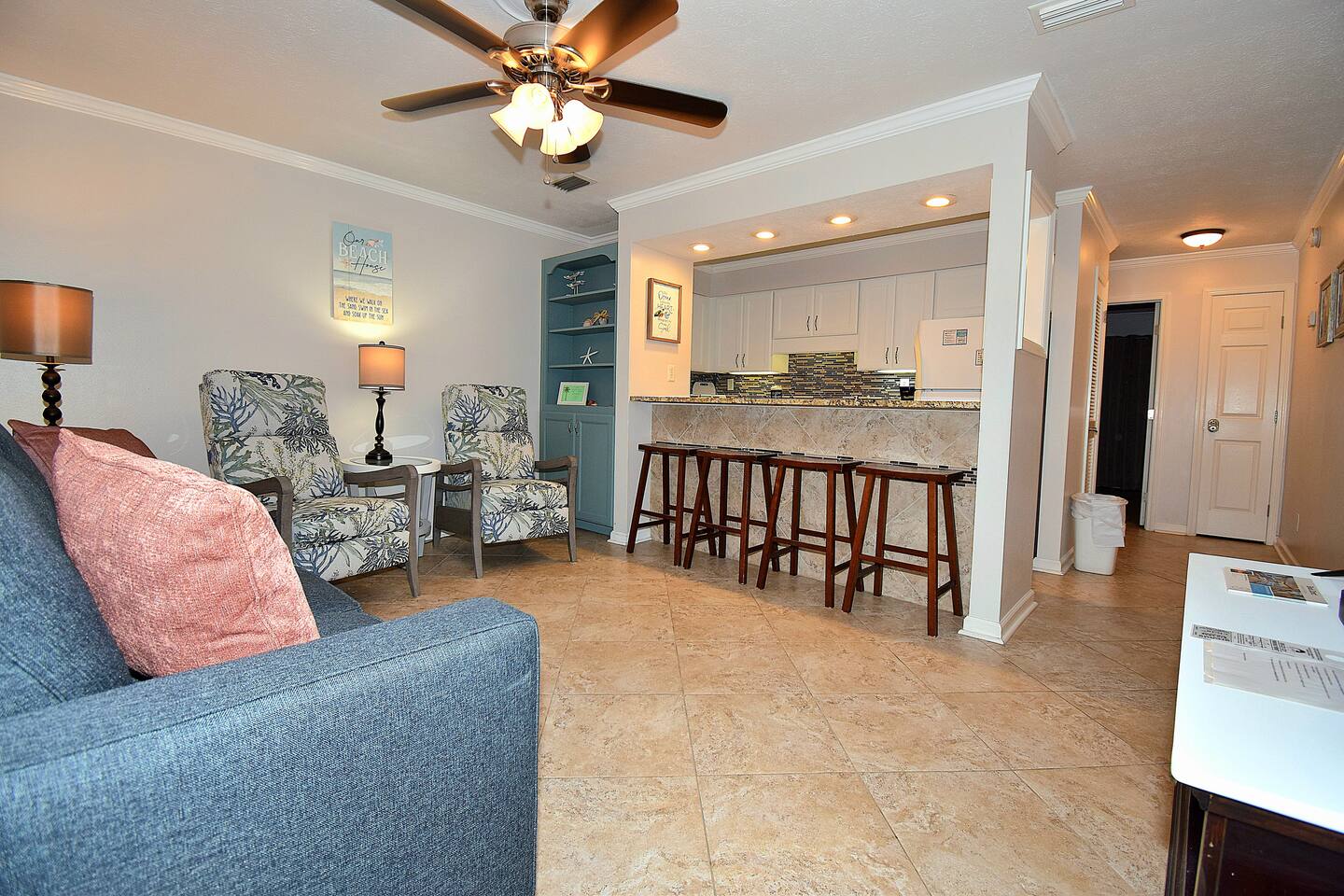 Sunswept 403-Updated Condo w/pool & beach access