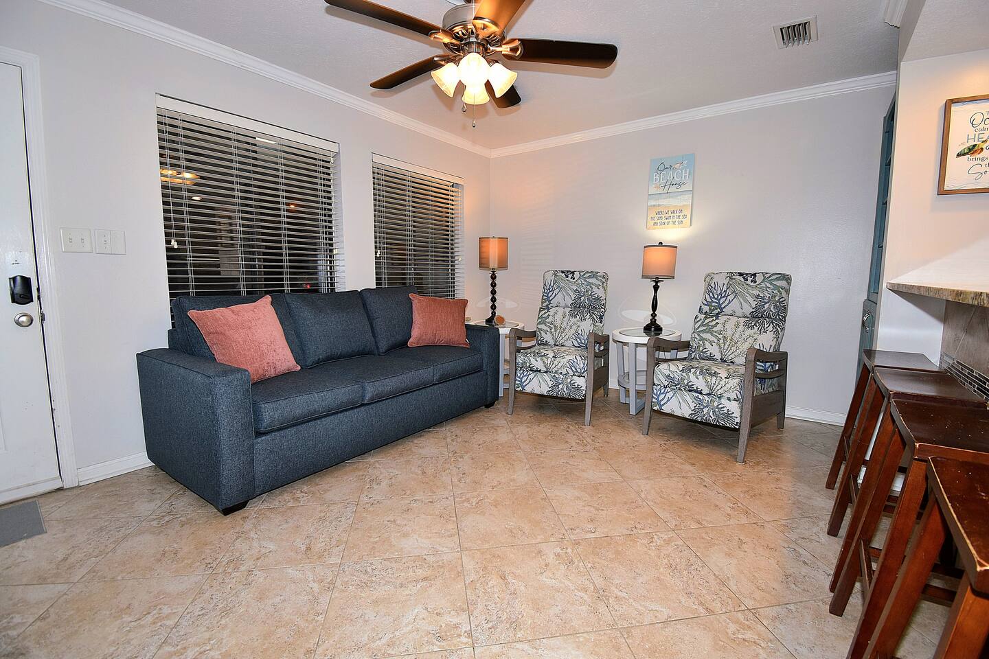 Sunswept 403-Updated Condo w/pool & beach access