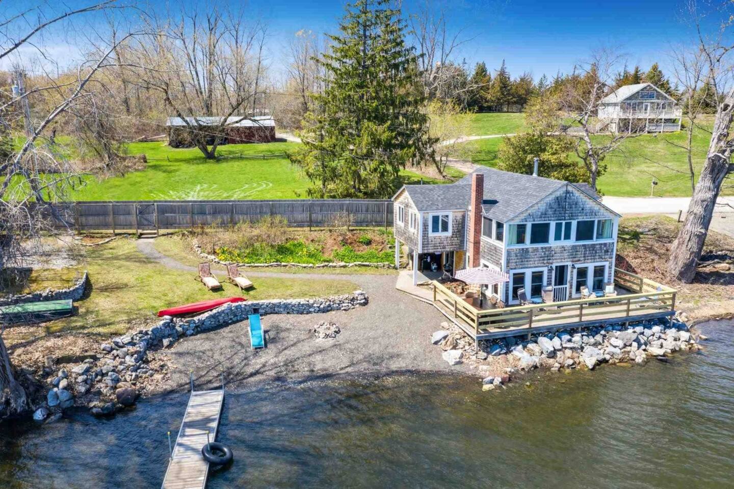 Waters Edge! Right on the Lake. — Alburgh — vacation rental