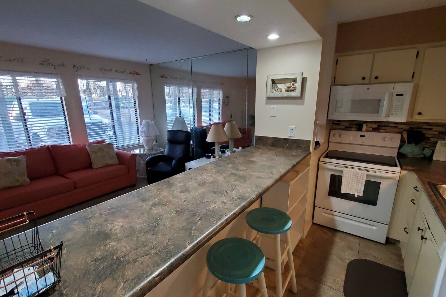 Sunswept 302-Cozy 1BR Condo w/pool & beach access