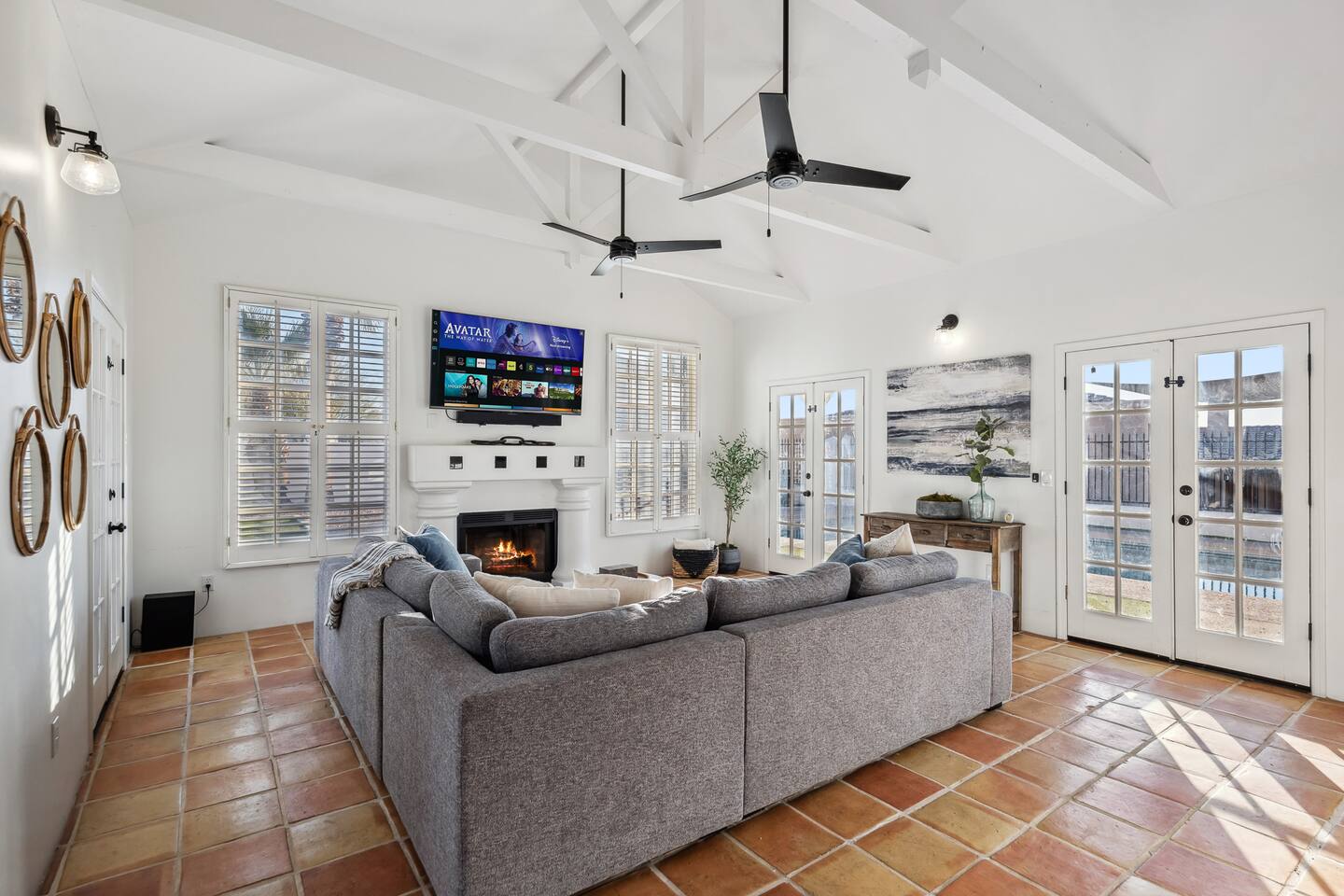 Modern Luxury Estate | Pool | Parking | BBQ
