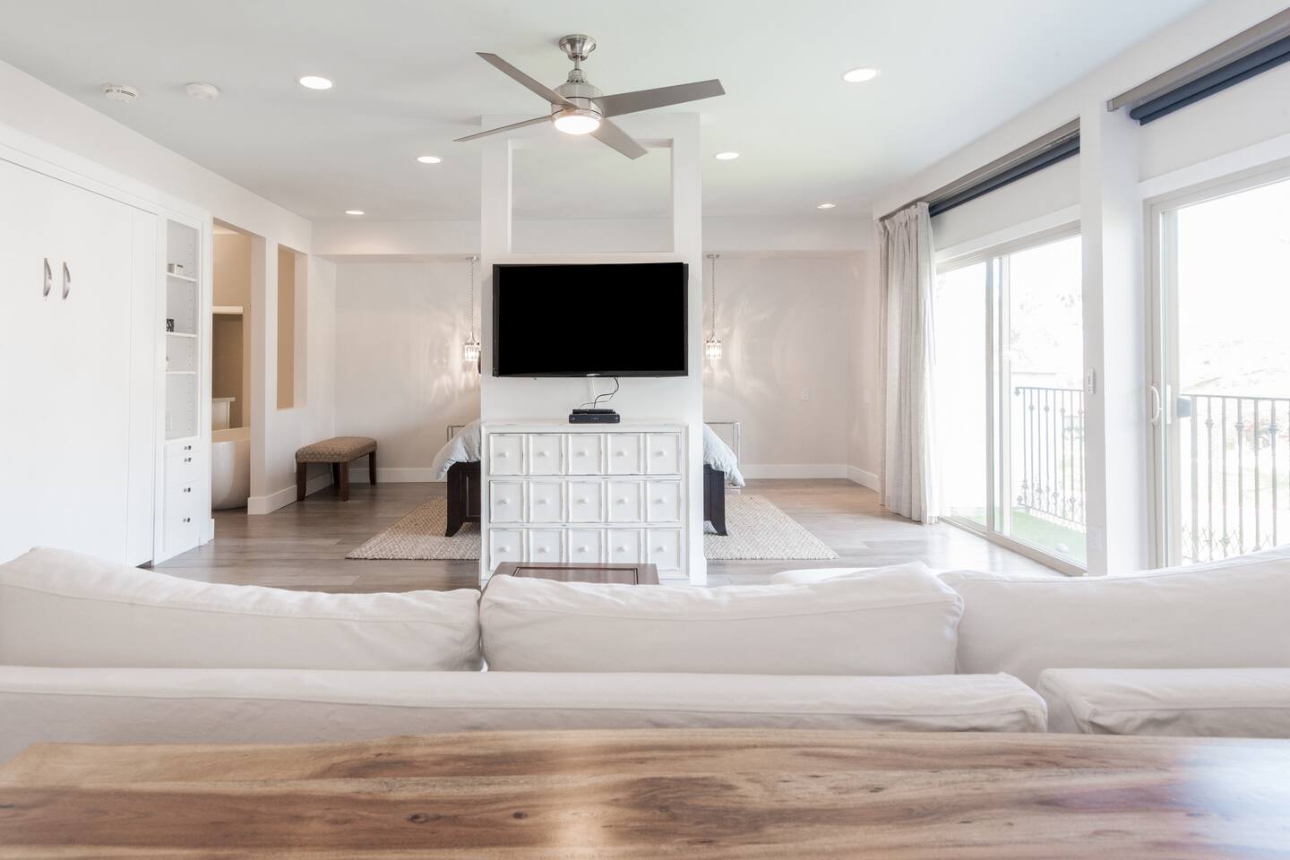 Luxurious La Costa Condo!