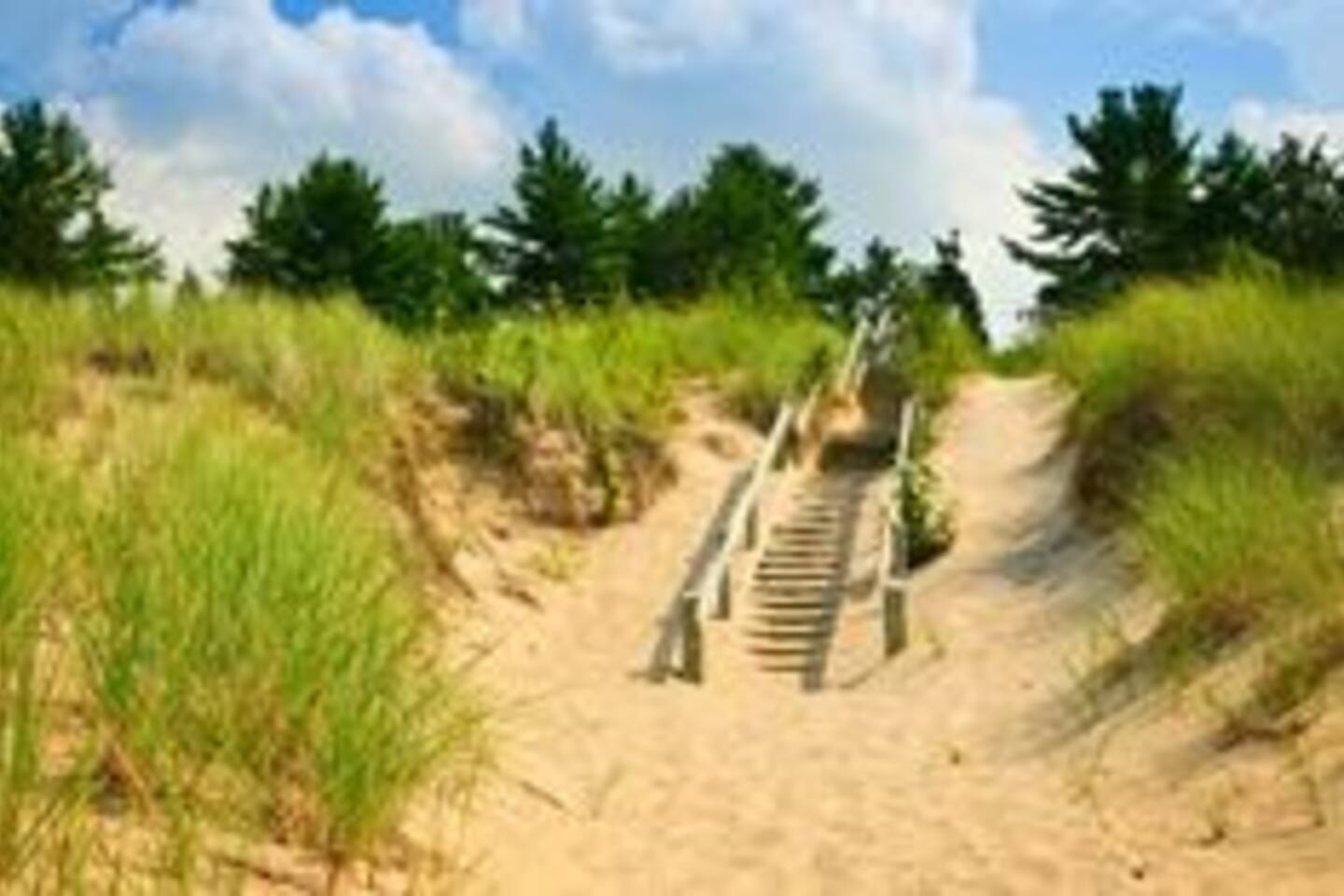 Sunset Cabin w/ 2 dbl beds - getaway by the beach