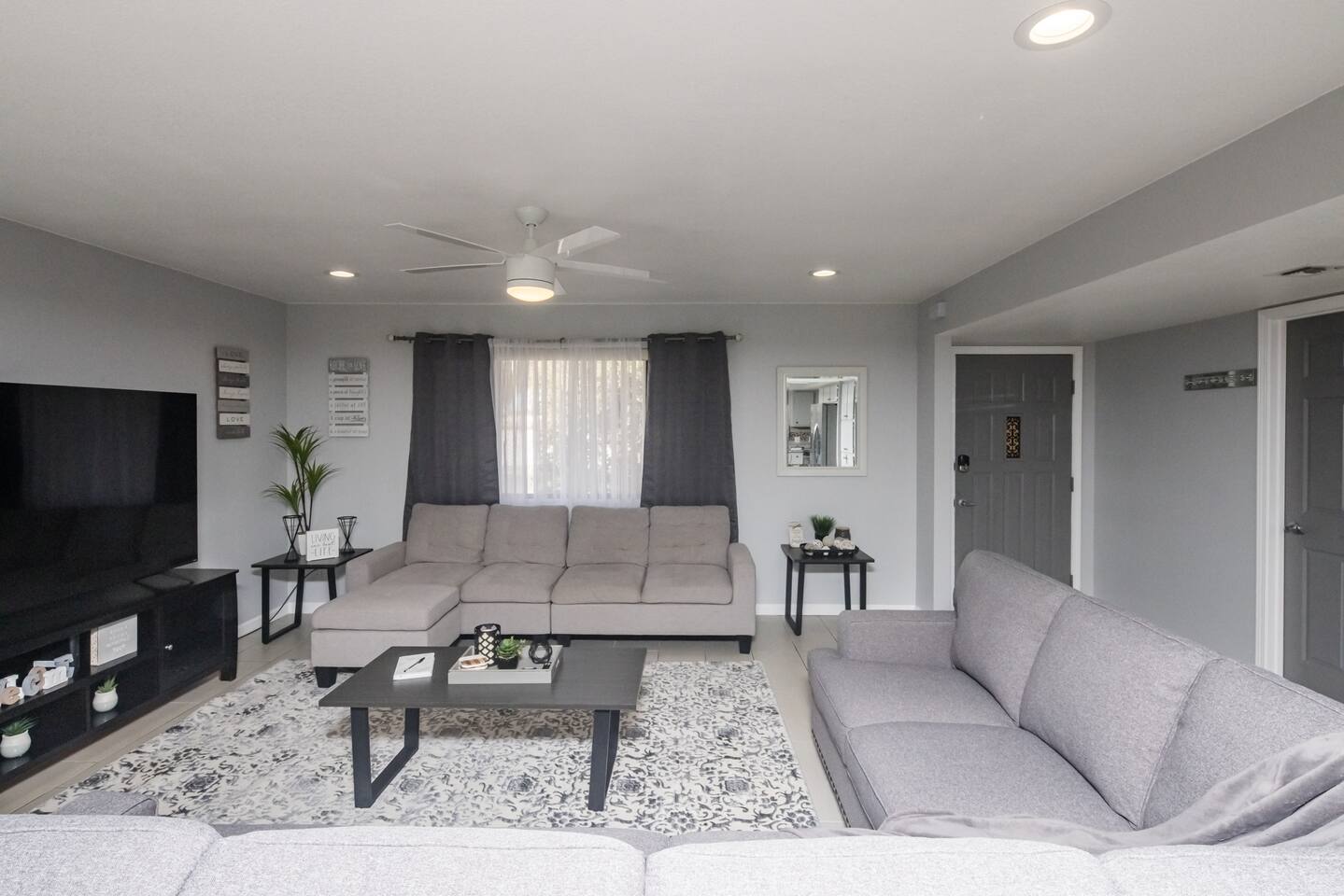 Havasu Diamond | RV Parking | Sleeps 8 | Updated!