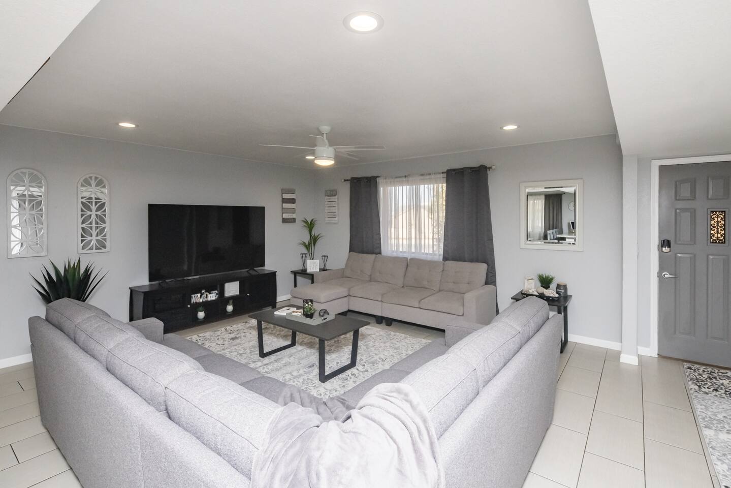 Havasu Diamond | RV Parking | Sleeps 8 | Updated!
