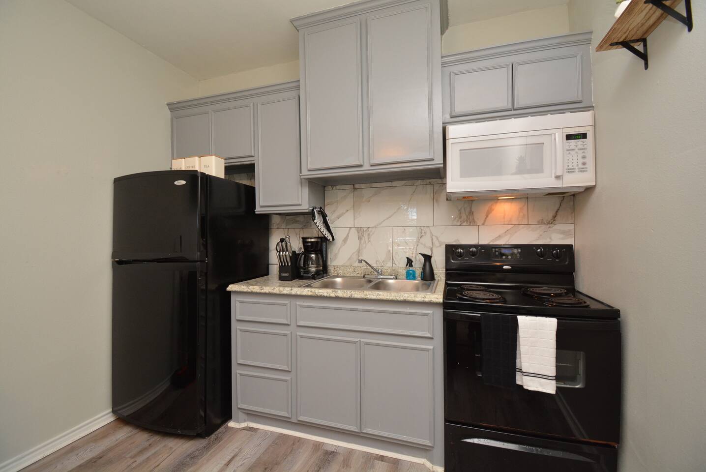 Super Value Suite #3, 4 mi from FIFA Fan Fest