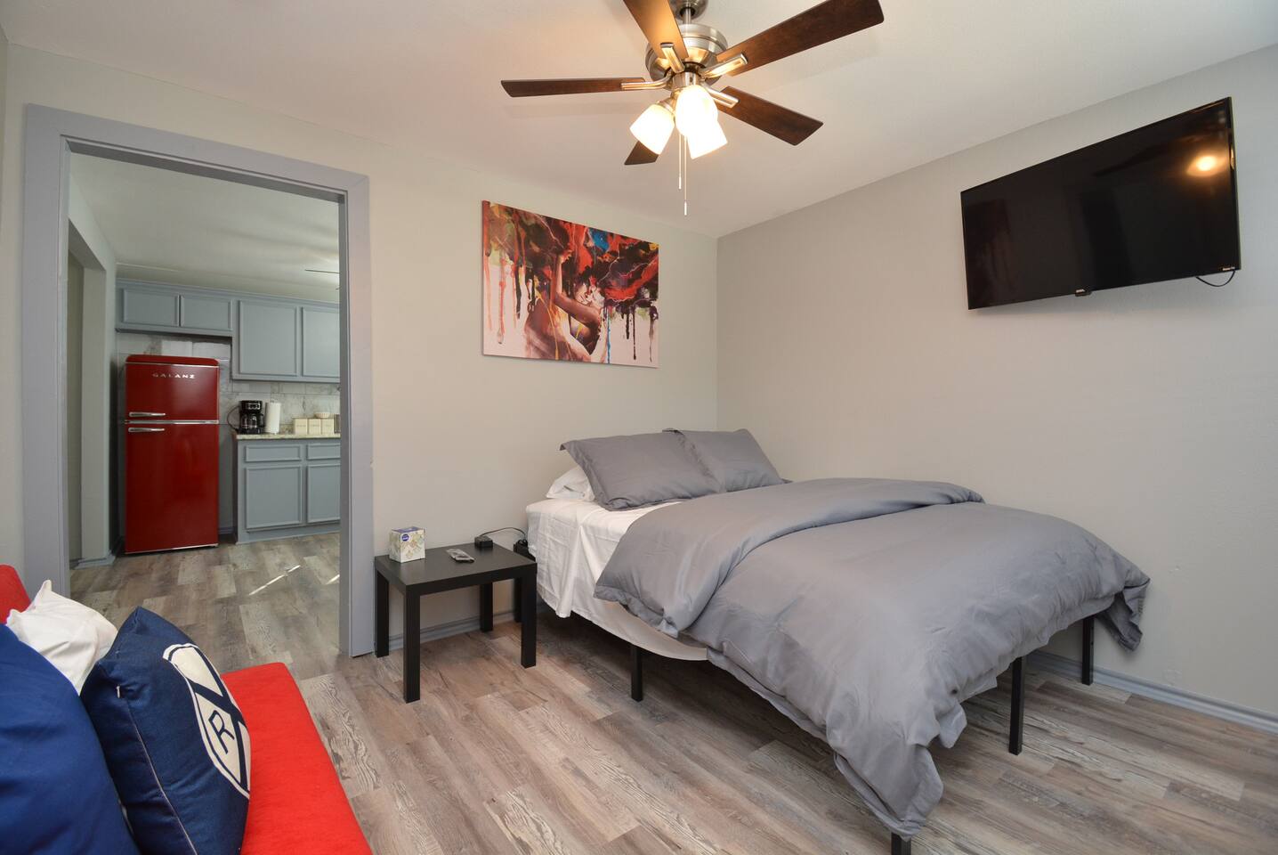 SuperValue Suite #5 @ East End Revitalized — Houston — vacation rental