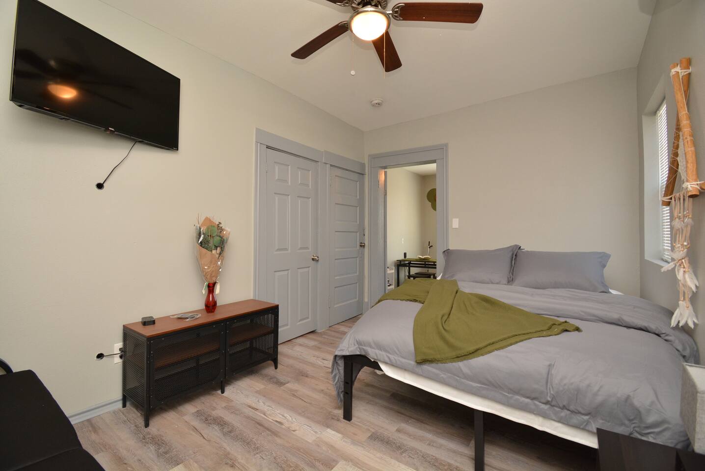 SuperValue Suite #9 @ East End Revitalized