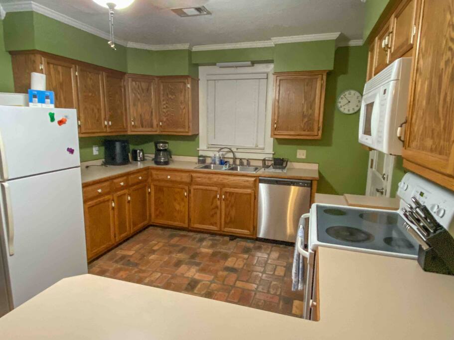 🏖 Fast Internet, Sleeps 6, near playground & beach
