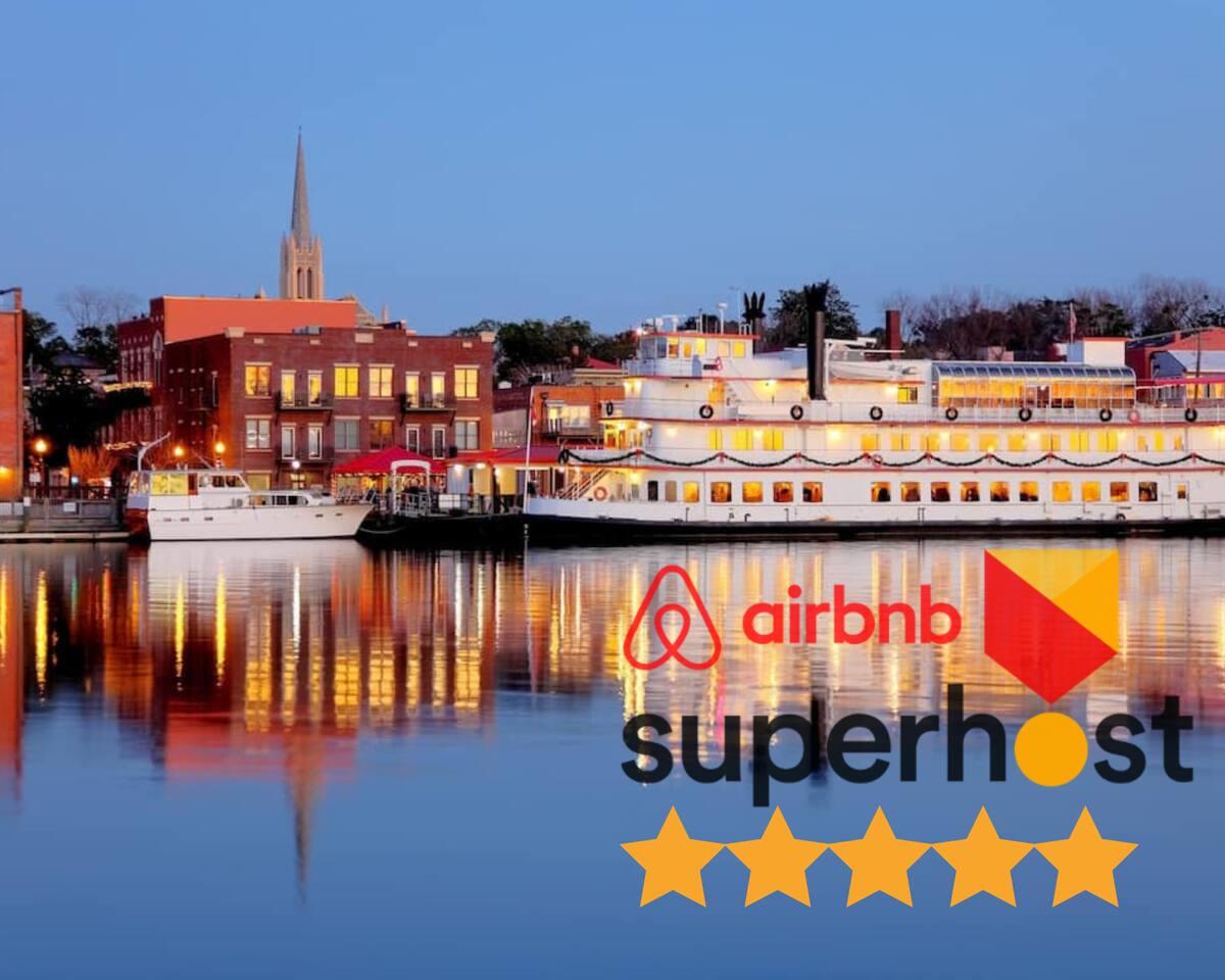 River FRONT | SuperHost | Free Parking!
