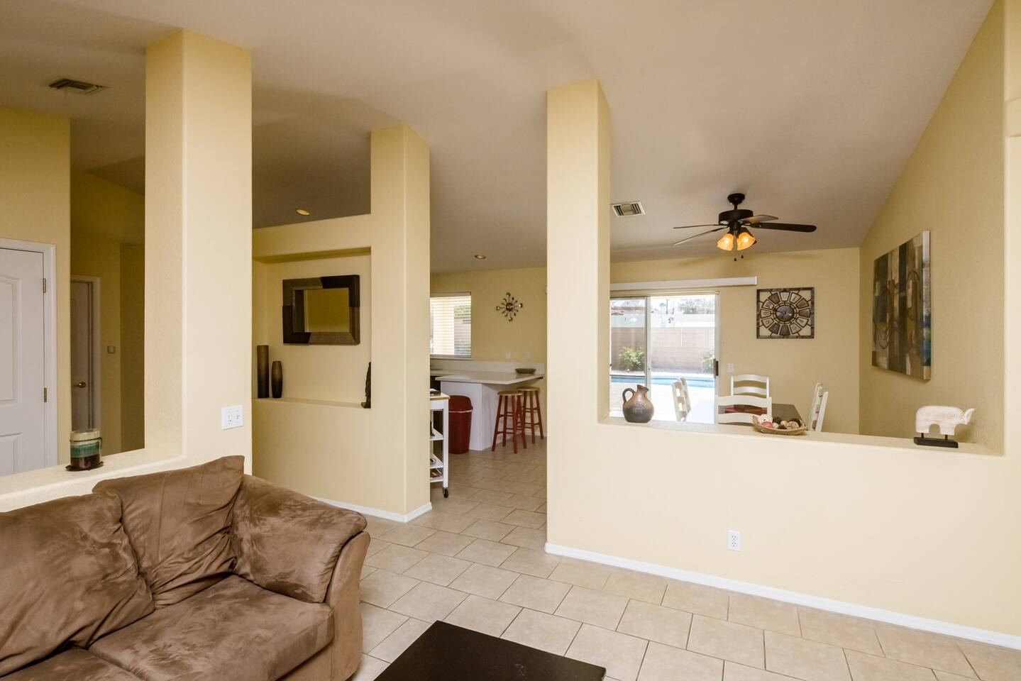 Tropics in Bullhead! Pool | Spa | Mins to Laughlin