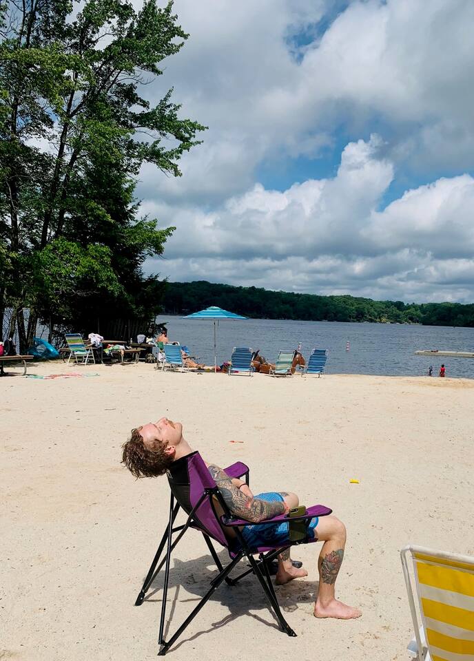 Harmonious * Lake * Memories  Hottub & Beach!