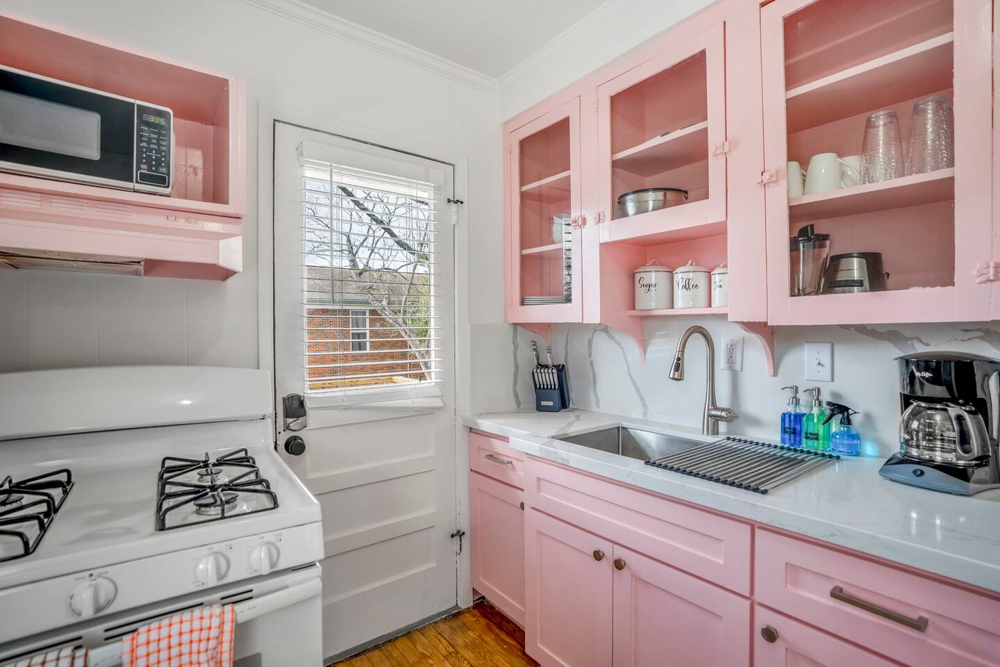 Historic Heights Boss Babe Bungalow