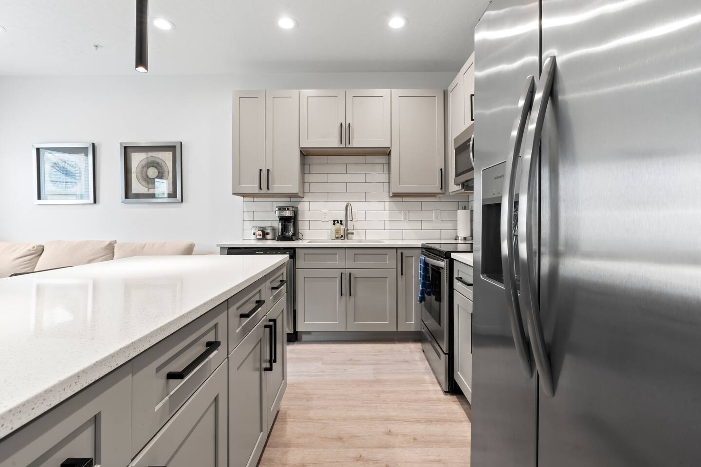The *Minimalists Escape* near Greenbelt & Winery — Garden City — vacation rental