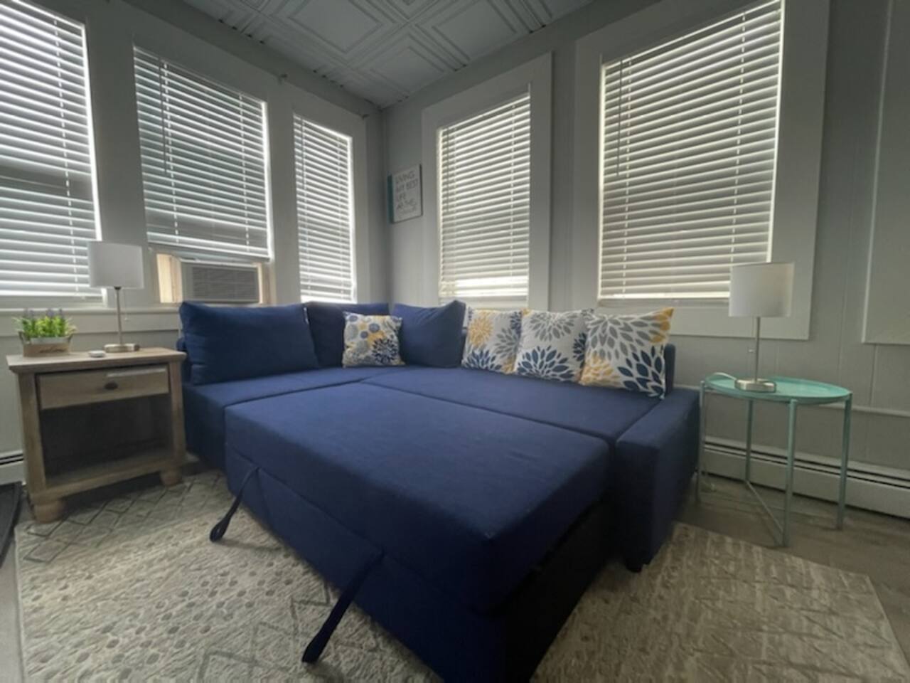 Beachcrest- Easy Walk to Tropicana & Casinos!