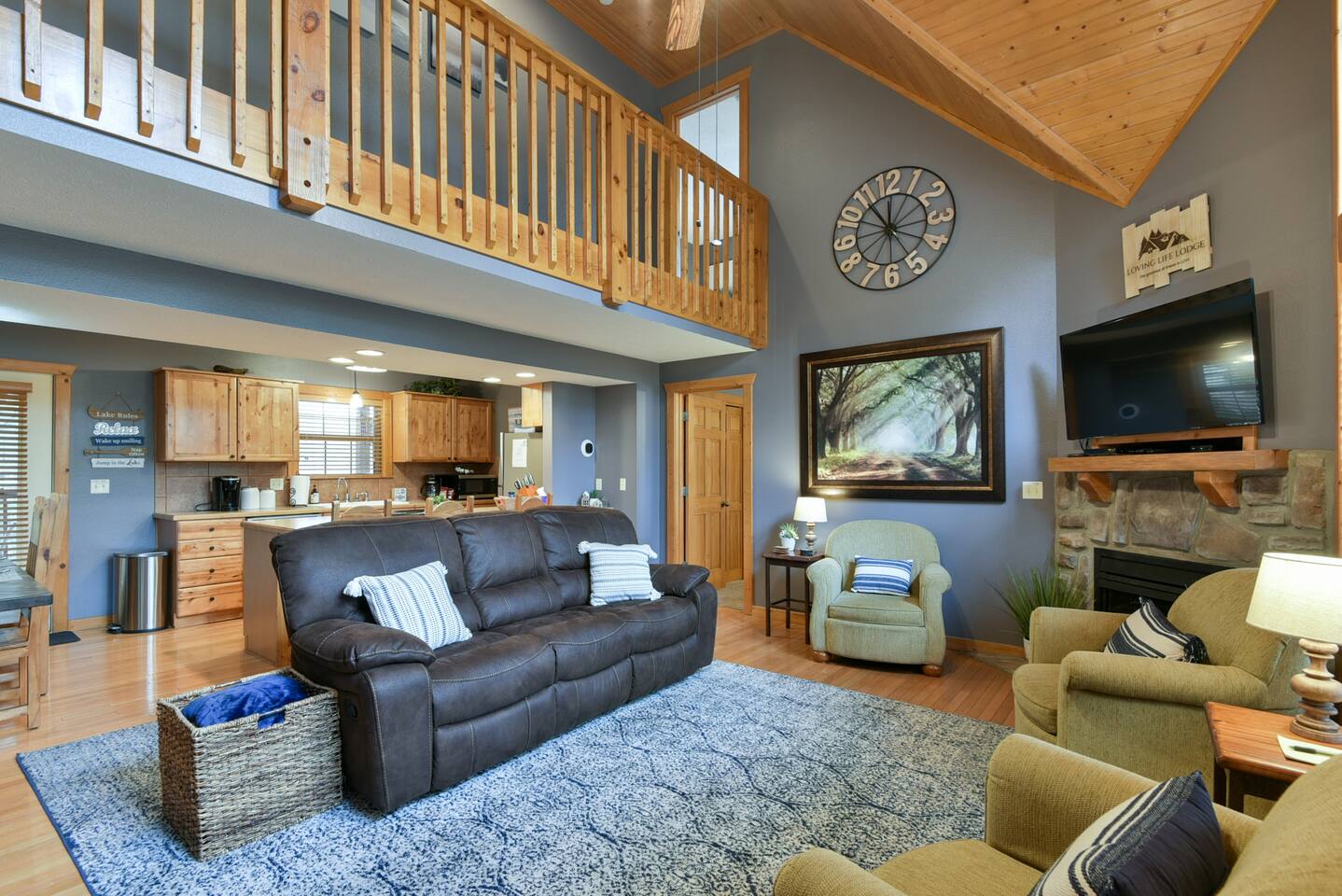 4 Suites•StoneBridge Lodge•Walk to Pool•Golf•5 SDC