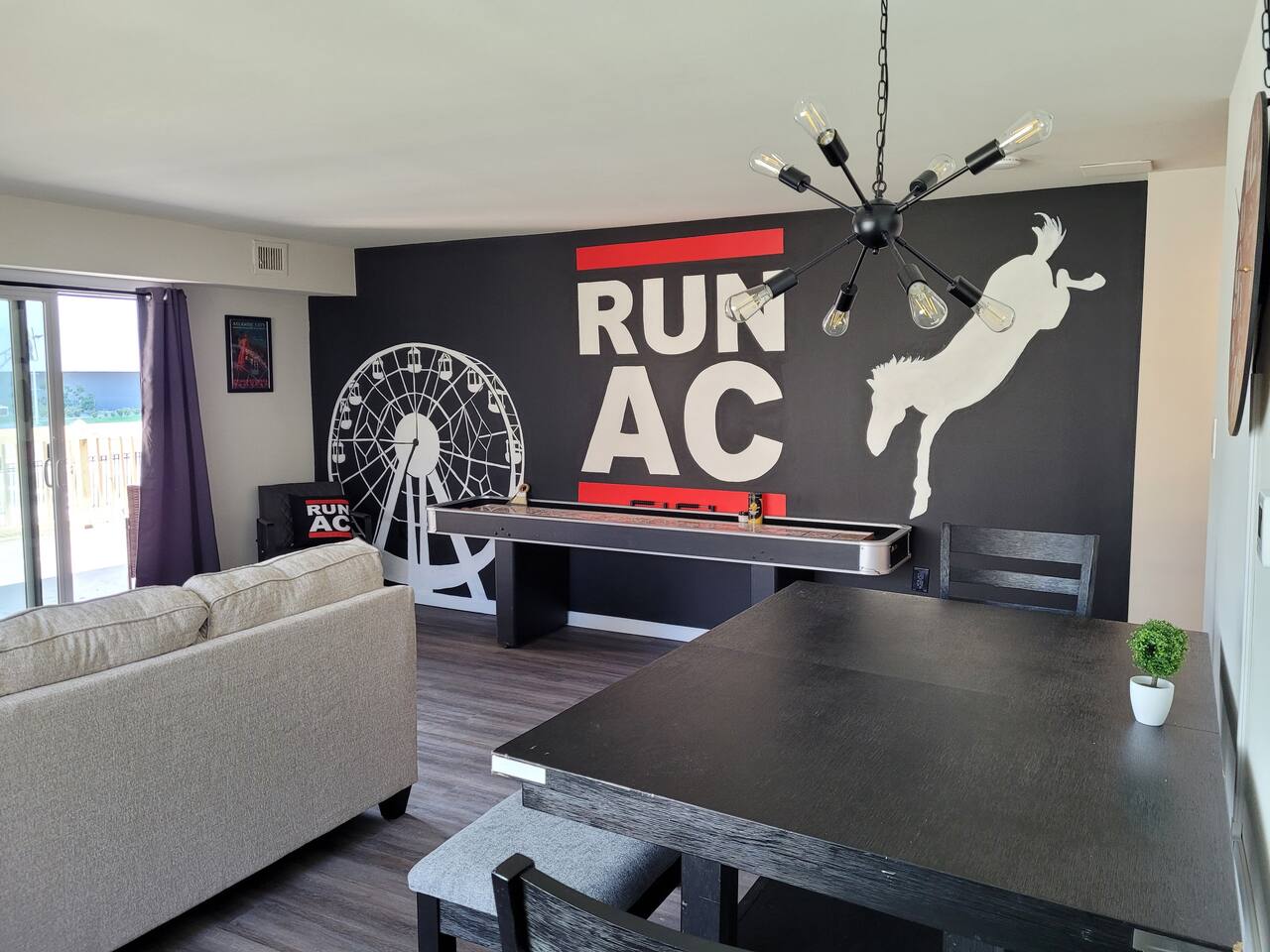 Run-AC Villa- Block from Ocean Casino & Waterpark!