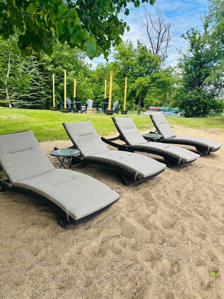 Lake Escape | paddle boards, fire pit & game room