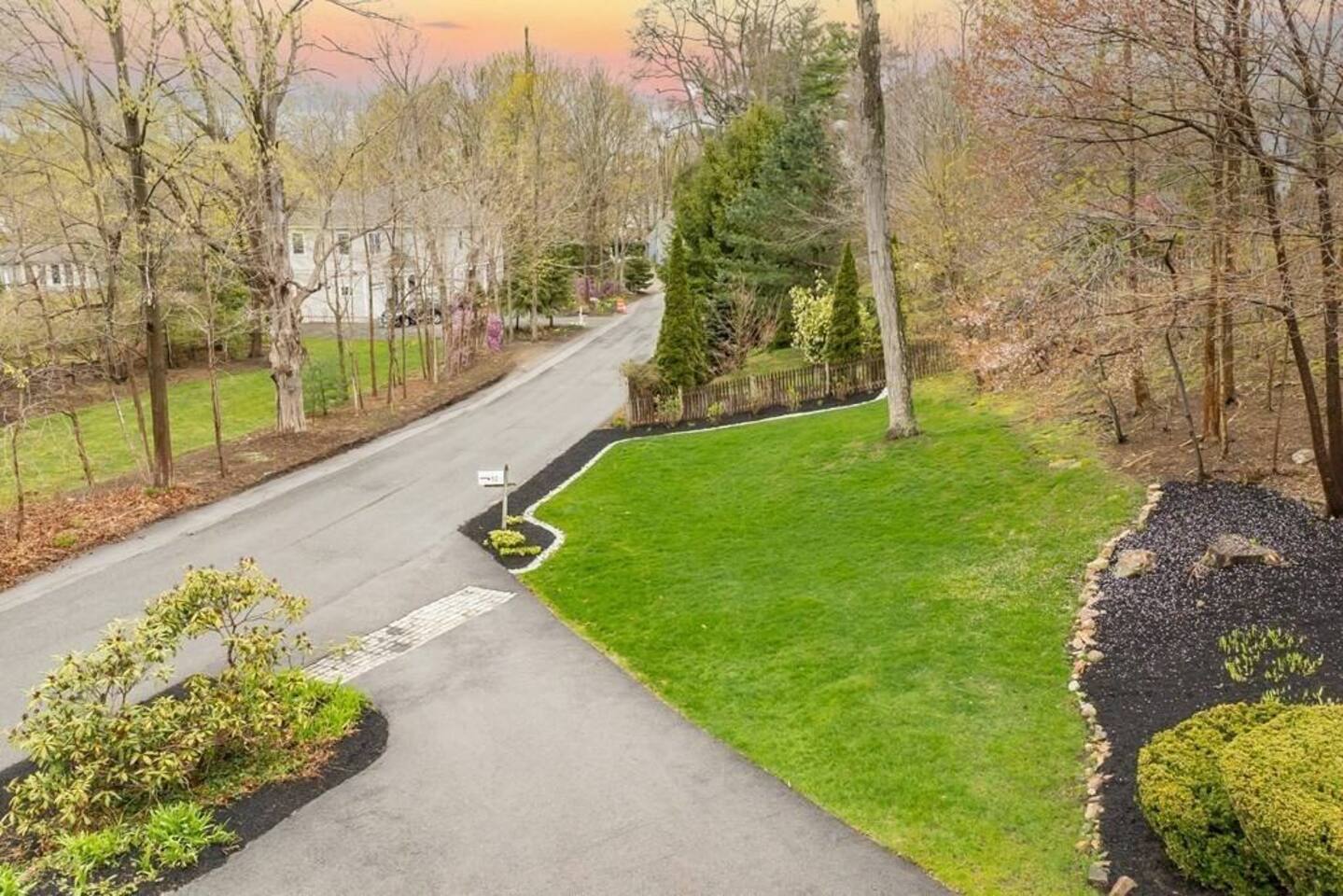 Manchester by the Sea|Outdoor Fireplace|King Bed