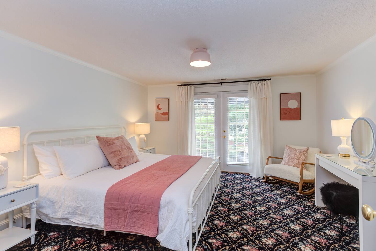Cozy Home in Graham | Hot Tub | BBQ