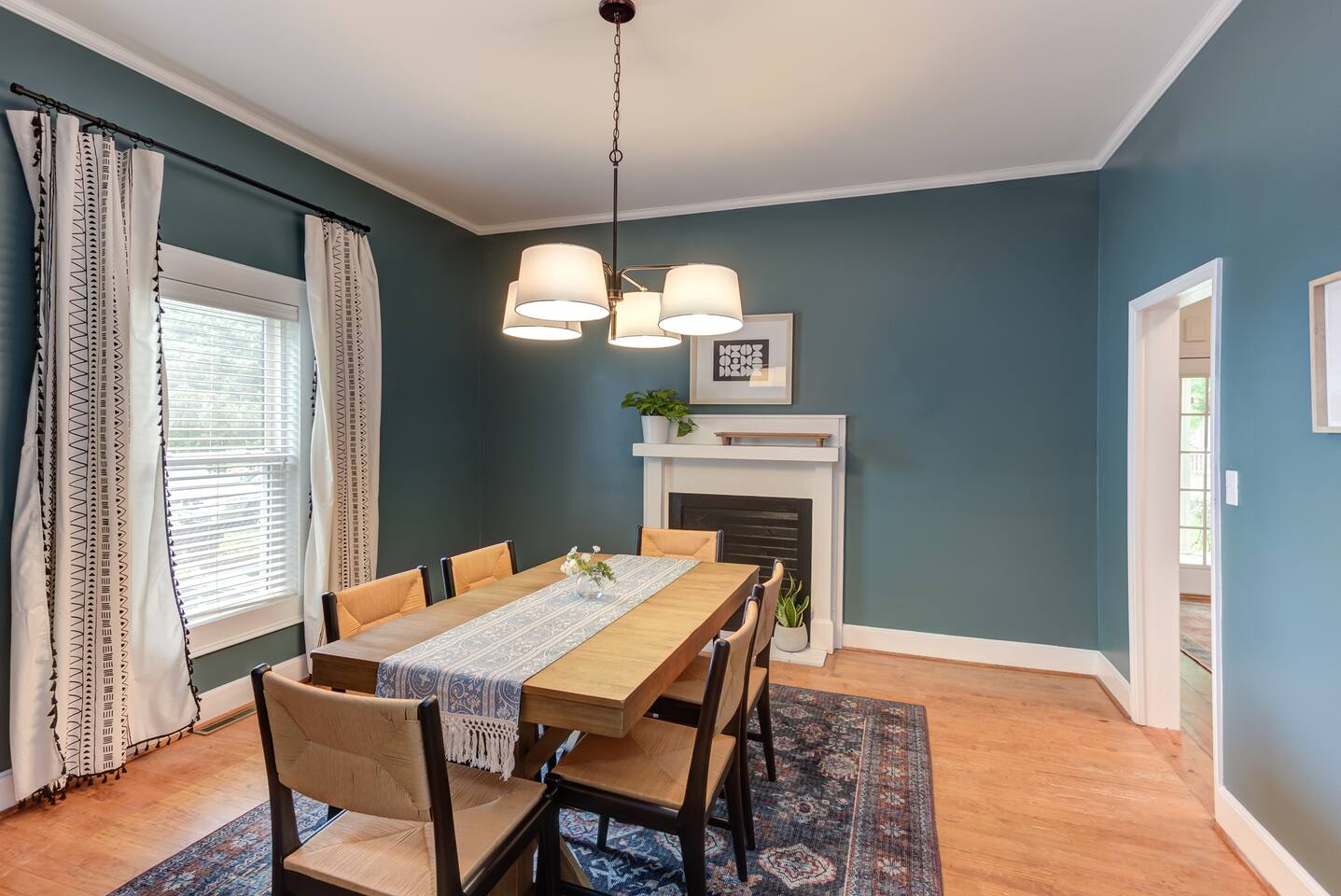 Cozy Home in Graham | Hot Tub | BBQ