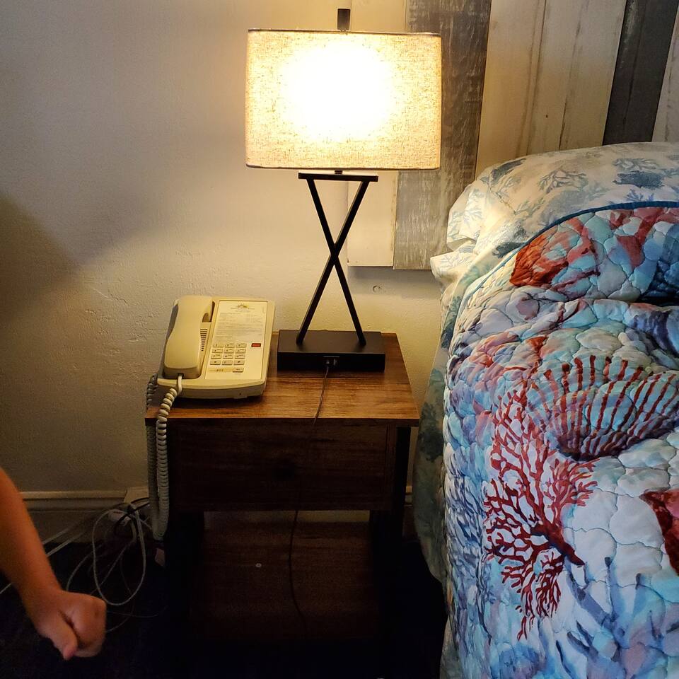 Daytona Beach Couples Retreat King Unit w/kitchen