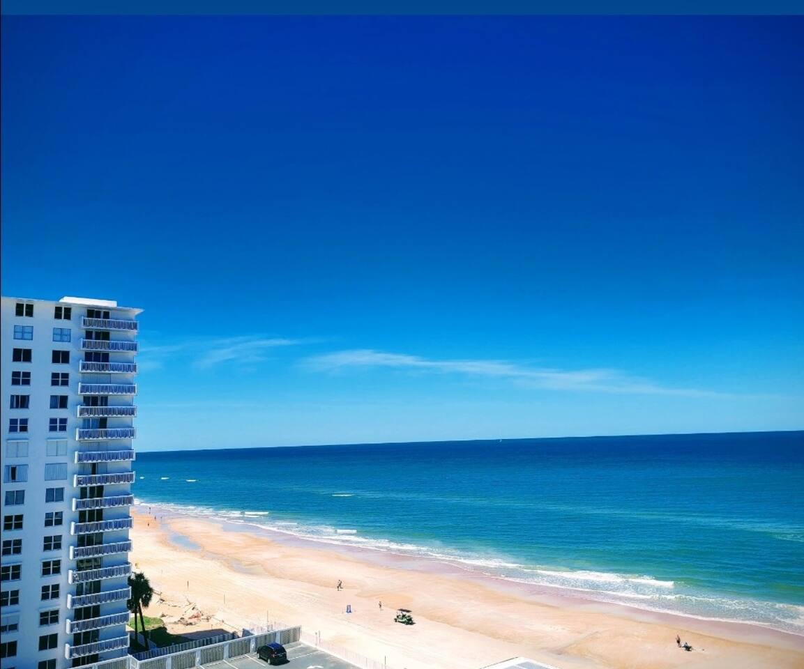 Private balcony ocean view 1 bedroom full kitchen
