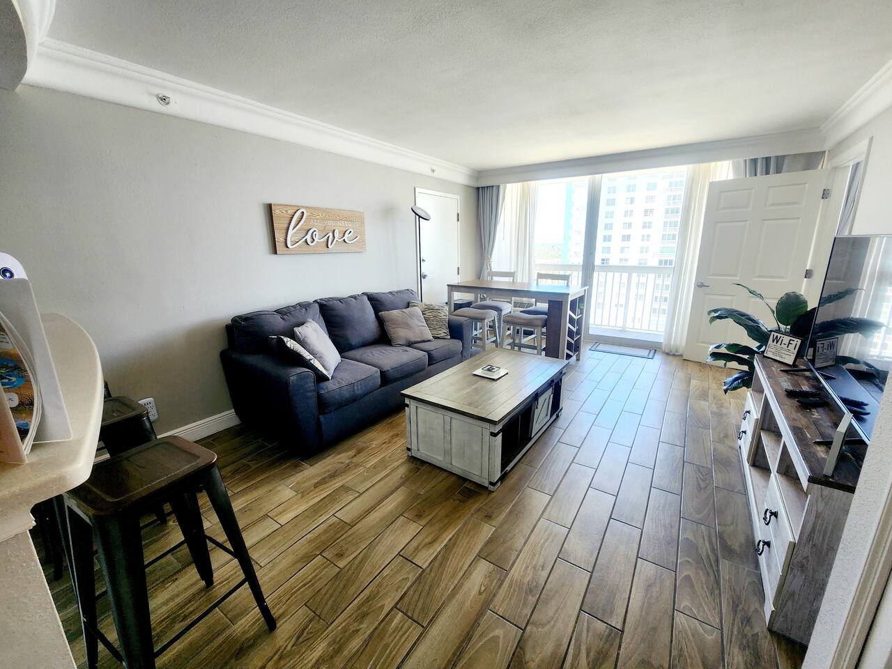 Private balcony ocean view 1 bedroom full kitchen