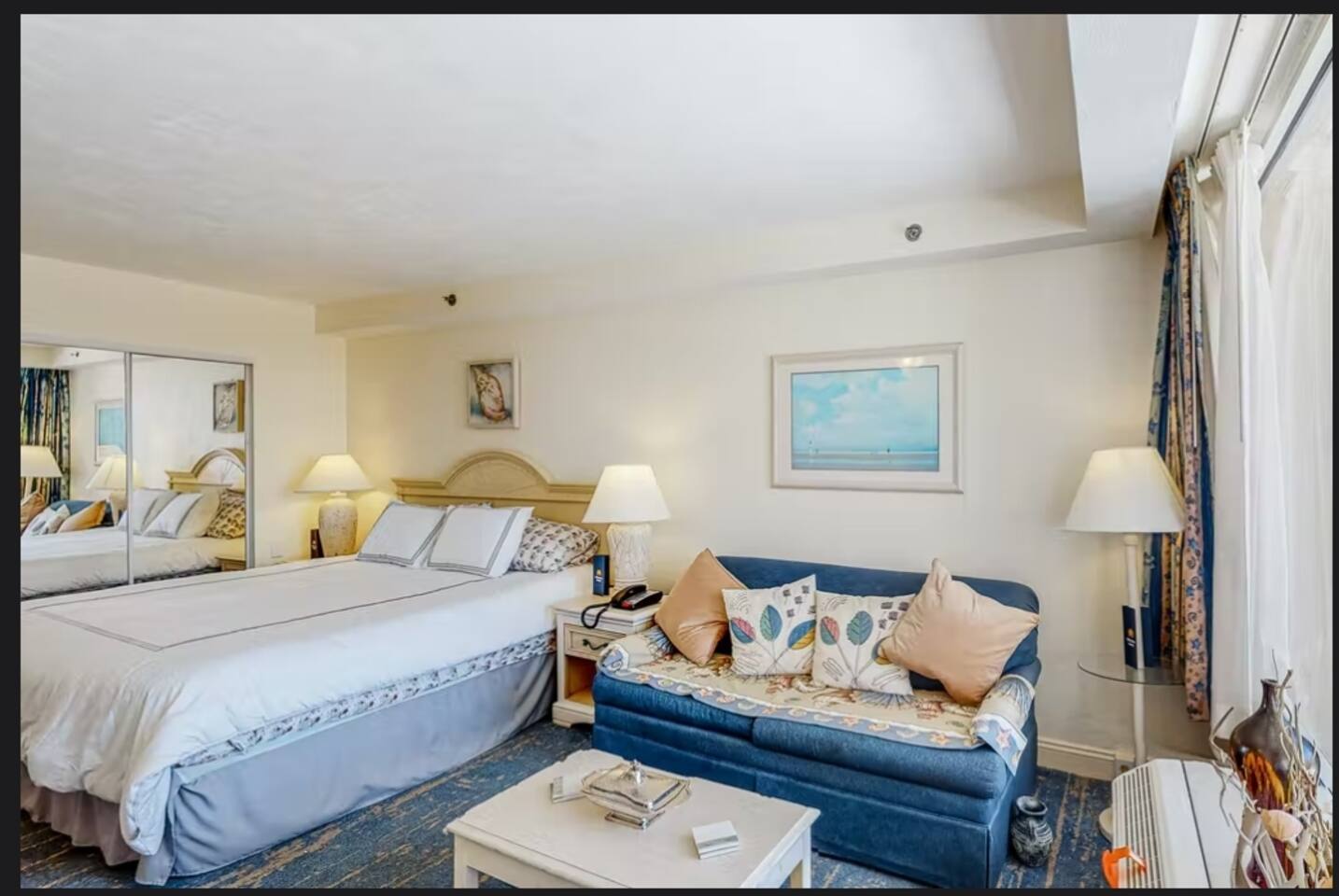 Classy Daytona Beach King Studio w/full kitchen
