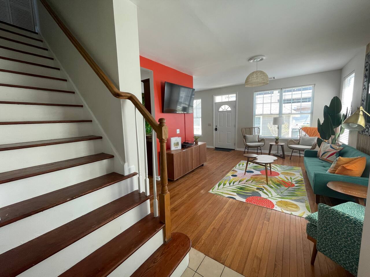 Laguna Way-The Boardwalk & Beach Awaits for you!