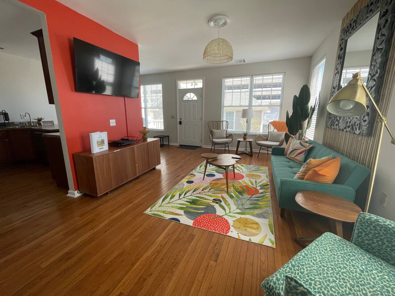 Laguna Way-The Boardwalk & Beach Awaits for you!