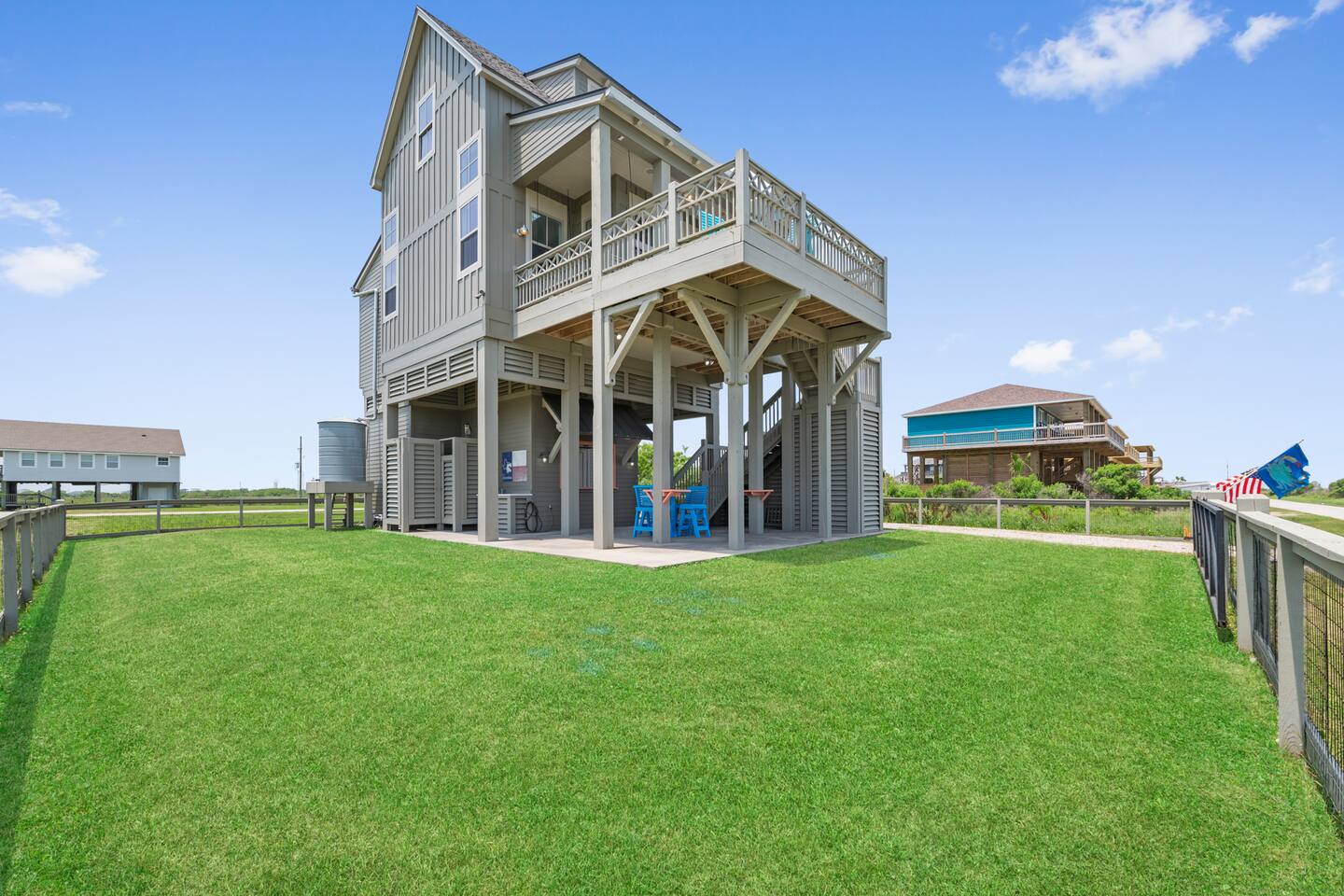 Gulf Views! Pets with Fence! Walk to the Beach!
