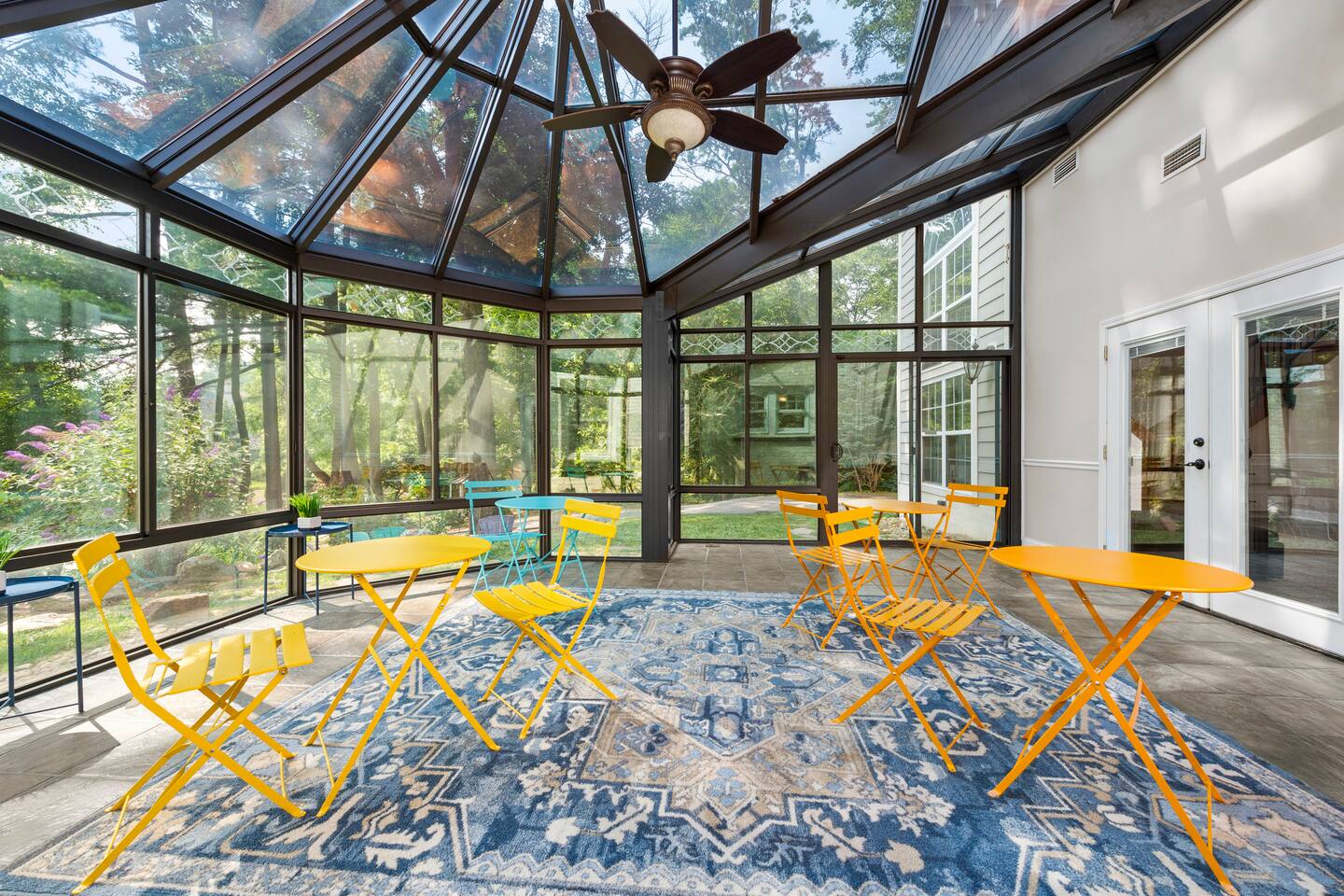 Luxury 8BR Lakefront w/ Hot Tub • Sleeps 24