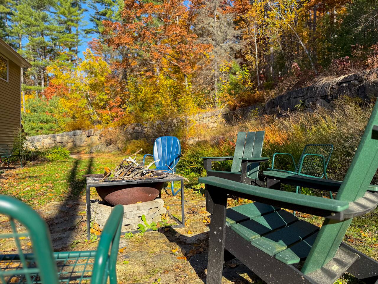 Newly updated, Hot Tub, Fire Pit