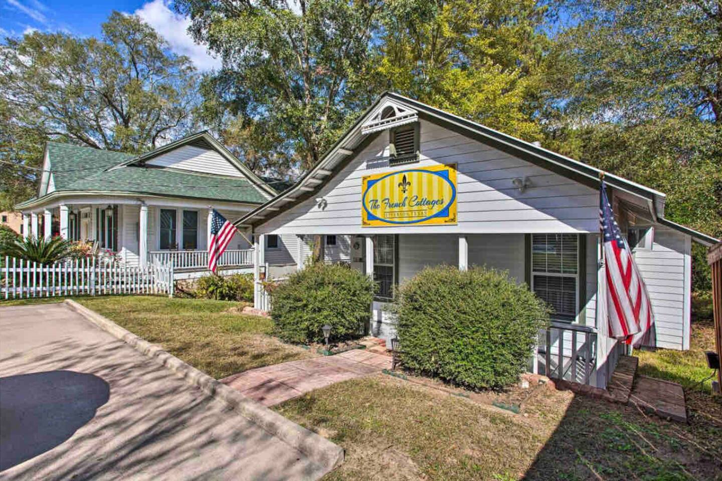 *NEW* Adorable French Country Cottage w/Free Bikes