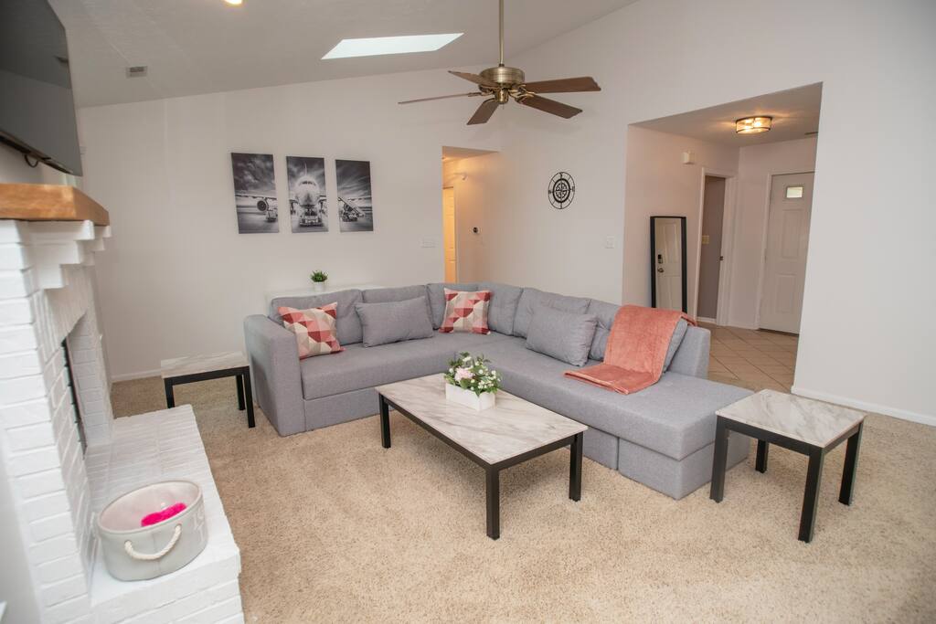 5 Min to Carmel & Grand Park | Pet-Friendly Home